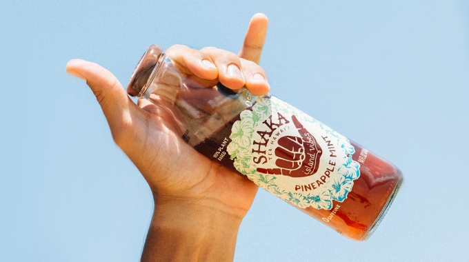 Multi-Color enhances Shaka Tea brand